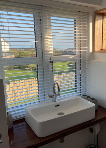 Sink in Halfway House